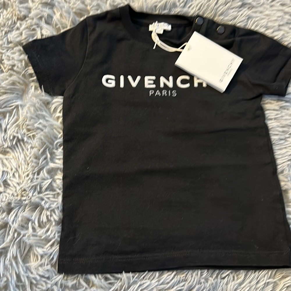 Givenchy T-shirt